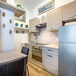 Yid Business And Turistic Studio